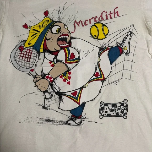 Vintage 90s Alice in Wonderland Queen of Hearts Tennis Movie Art T-Shirt - Picture 2 of 7